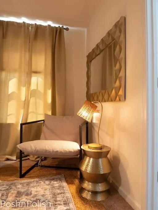 아파트 Luxury Beautiful Spacious Retreat Getaway 콜럼버스